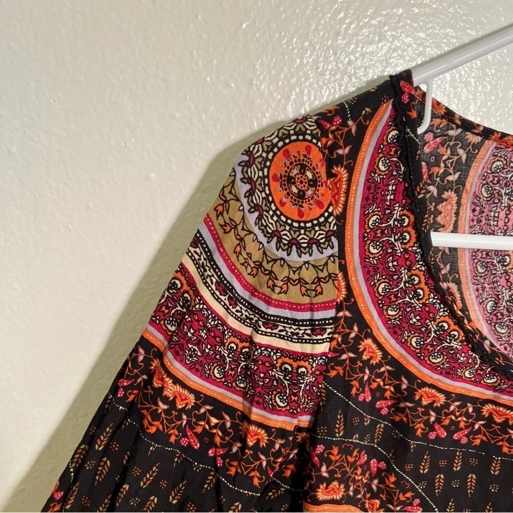 Gypsy Warrior Women's Size Small Crop Top Fringe Long Sleeve Mandala Print Black